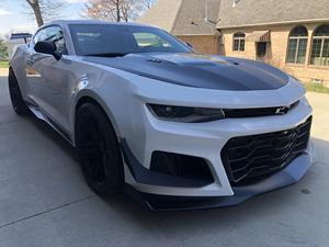 La Mejor Opción Económica 2024: Chevrolet Camaro ZL1 1LE Coupé, Motor V8 Supercargado LT4 de 6.2L - Product Image 3