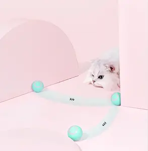 Умная интерактивная игрушка для кошек-новейшая версия, вращающийся на 360 градусов шар, перезаряжаемая через USB игрушка для домашних животных