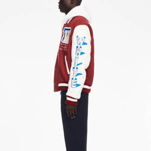 Chaqueta universitaria personalizada para hombre, fabricante OEM, lana y piel sintética, estilo de béisbol clásico con parches de chenilla, pedidos al por mayor - Product Image 3