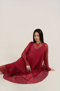 Robe midi en voile de soie rayée pour femme, col rond, manches classiques, détail boutonné, fente latérale, style ample et respirant - Product Image 6