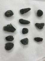 Type de météorite naturelle Moldavite Gemstone Natural Tektite Family Moldavite Mineral Specimens Rough Uncut Free Form