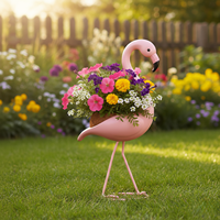 Rak Tanaman Logam Flamingo Dekoratif dengan Pot Sabut Kelapa untuk Taman Luar Ruangan, Halaman, Teras, Balkon, Dekorasi Rumah