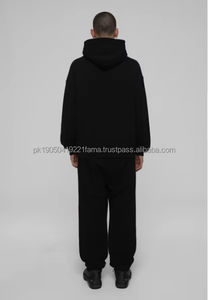 Sudaderas con Pedrería para Hombre, Estilo Invernal, Personalizables, Felpa, MOQ Bajo de 30 Piezas, Hechas en Pakistán - Product Image 2