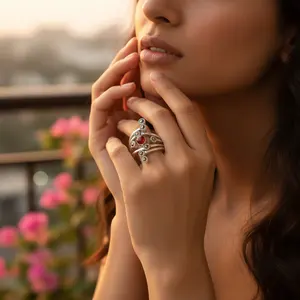 แหวนแฟชั่นผู้หญิง เงินแท้ 925 ประดับพลอยสีแดง พร้อมตกแต่งด้วยมาร์คาไซต์ - Product Image 3