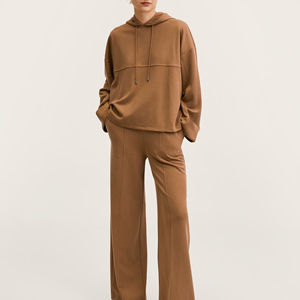 Meilleurs sweats à capuche pour femmes d'hiver - Couleur et taille personnalisables Option de logo sur le devant Séchage rapide et respirant Style décontracté - Product Image 2