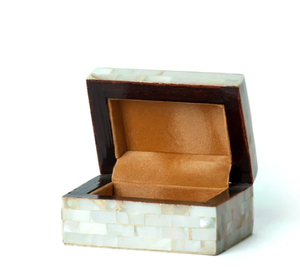 Joyero de mosaico de madreperla con diseño de incrustaciones, organizador de decoración multifuncional de estilo nórdico moderno para uso en la sala de estar - Product Image 3