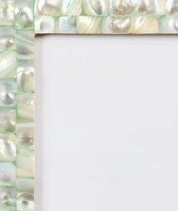 Marco de fotos de nácar hecho a mano de estilo antiguo Chipset de espíritu libre para el encanto del Viejo Mundo - Product Image 1