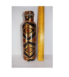 Bouteille en cuivre étanche avec propriétés antibactériennes naturelles et finition artisanale élégante pour le stockage d'eau douce et un usage quotidien - Product Image 1