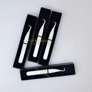 Diamant en poudre blanche, embout à 90 degrés en acier inoxydable, antimagnétique, antistatique, à dents lisses et courbées, pour cils en fibre 10mm - Product Image 1