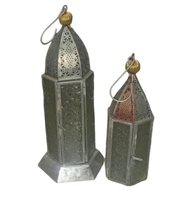 Ensemble de 2 lanternes suspendues en fer de qualité supérieure avec finition polonaise pour lanternes suspendues en métal de décoration intérieure - Product Image 6