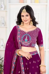 ชุดเดรสผ้าไหมที่มีรายละเอียดคอและไหล่แฟนซีในฝันของ lehenga สง่างามด้วยชุดเดรส - Product Image 2