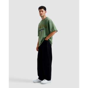 T-shirt pour homme en tissu premium - Imprimé et brodé, fabrication OEM personnalisée en gros - Product Image 5