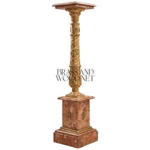Socle antique de luxe en marbre rose avec colonne en laiton sculptée en spirale - Product Image 2