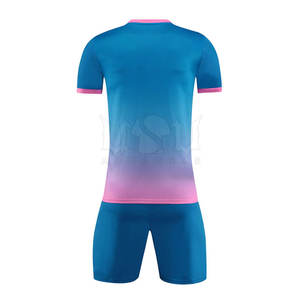 Vêtements de sport Prix professionnels Uniforme de football pour hommes Service OEM Uniforme de football Logo personnalisé Combinaison de football pour hommes - Product Image 2