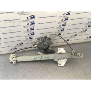MOTORE ELETTRICO PER FINESTRINO POSTERIORE SINISTRO HYUNDAI Matrix 1a Serie 9881017200 (01>07) - Product Image 1
