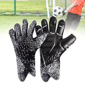 Gants de gardien de but avec protection des doigts et coussin supplémentaire pour les performances de match Gants de gardien de but haute performance - Product Image 3