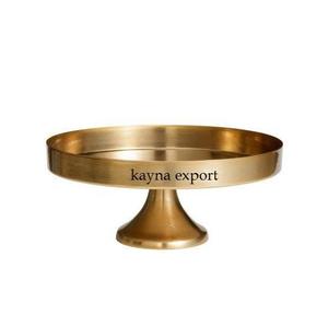 Soporte de pastel en forma de corazón de metal dorado para decoraciones de bodas y celebraciones - Product Image 3