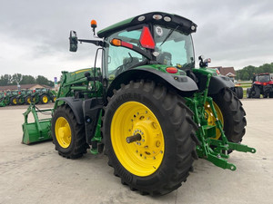 Tractor Agrícola MAVERICK 2025 6R 175 HP Verde 4WD con Tracción en las Cuatro Ruedas, Alta Productividad, Motor de Transmisión por Engranajes, Garantía de 5+ Años - Product Image 4