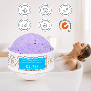 Bomba de Baño Relajante Galaxy 180g, Efervescente Artesanal con Sales Marinas, Aceites Esenciales Naturales y Vitamina E, Bomba de Baño de Lujo Hecha en la UE - Product Image 3
