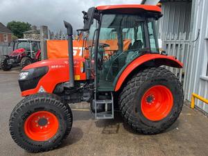 รถแทรกเตอร์คูโบต้า M4073 |   รถแทรกเตอร์ดีเซล 74 แรงม้า ขับเคลื่อน 4 ล้อ สำหรับงานเกษตรหนัก - Product Image 4