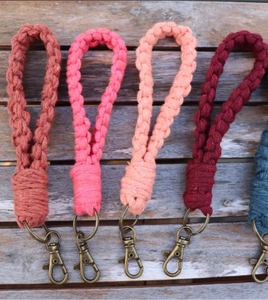 Llavero de Macramé Hecho a Mano de Moda - Product Image 1