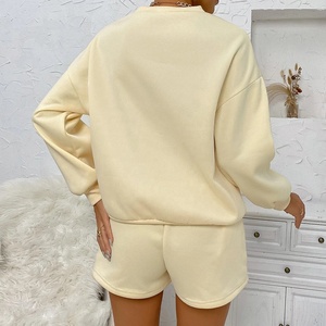 Sudadera y pantalones cortos con hombros caídos y bordado de letras, 2 conjuntos de ropa de mujer, conjuntos de pantalones cortos suaves para mujer 2025 - Product Image 2