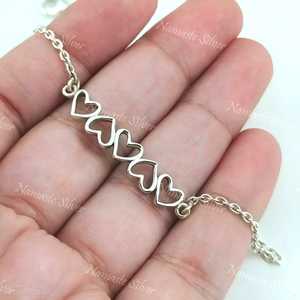 สร้อยข้อมือเงินแท้ 925 รูปหัวใจต่อหัวใจ ปรับขนาดได้ เรียบหรู สวยงาม เหมาะสำหรับผู้หญิง - Product Image 4
