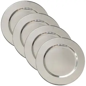 Metallic Charger Plates Set Just As Something To Dress Up Everyday Table Settings A Must Have Piece For Any Entertainment Dining