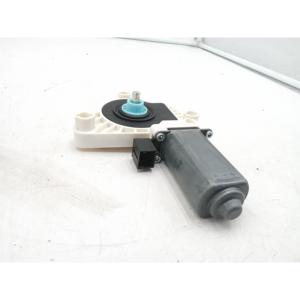 Moteur électrique de lève-vitre avant gauche pour VOLKSWAGEN Golf 7 Berline (12>) 5Q4959801B - Product Image 4