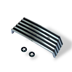 Emblema/cubierta de plástico cromado para luz delantera trasera Lambretta Lui 50 CL (modelo fabricado en 1968) - Product Image 1