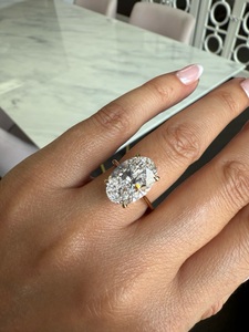 Anillo de Compromiso con Diamante Ovalado de 6 Quilates Cultivado en Laboratorio, Anillo Solitario de Oro Amarillo de 14k, Certificado IGI - Product Image 1