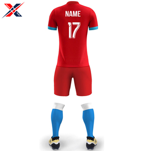 Uniforme de fútbol de alta calidad de manga corta para hombre y mujer, hecho de poliéster, venta al por mayor, precio más vendido, uniforme de uso del equipo de fútbol - Product Image 3