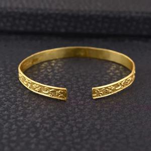 สร้อยข้อมือทองเหลืองแบบพรีเมี่ยมกำไลข้อมือสีทองขัดเงาแรงบันดาลใจจากประติมากรรมสมัยใหม่ของจีนสำหรับผู้ชายผู้หญิงเครื่องประดับขายส่ง - Product Image 4