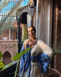 Ropa musulmana tradicional para mujer, tela informal de terciopelo púrpura azul real, bordado increíble, cuentas hechas a mano, seda de cristal - Product Image 5