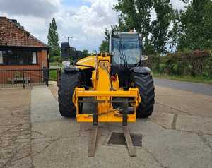 Chariots télescopiques JCB, chariot télescopique haute performance pour la construction, l'agriculture et la manutention de matériaux, fournisseur d'équipements - Product Image 4