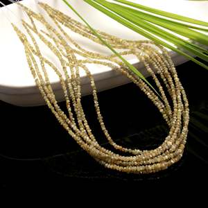 Perlas de Diamante Natural Amarillo Sin Cortar, Claridad VVS1 y VS2, Corte Excelente y Bueno, Certificadas por IGI para la Fabricación de Joyas - Product Image 1
