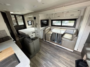 Vendedor Verificado de Autocaravana Usada E-n-t-e-g-r-a C-o-a-c-h O-d-y-s-s-e-y 24B 2023 Lista para Viajar - Product Image 6
