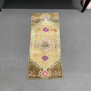 Turkish Vintage Small Rug 1.1x2.7 ft, <b>Brown</b> Pink Floral <b>Wool</b> Rug - Product Image 1