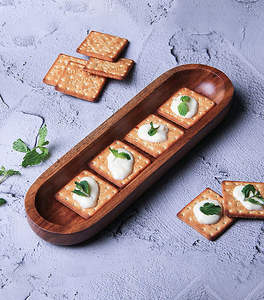 แผ่นจานไม้แคปซูลพร้อมดีไซน์แบบฝังสำหรับเสิร์ฟเครื่องดื่มชีสและอาหารบนบาร์ห้องนั่งเล่น - Product Image 4