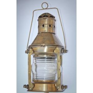 Las linternas vintage de latón y vidrio de mediados del siglo XIX mantienen su belleza a lo largo del tiempo con un mínimo de mantenimiento. - Product Image 5