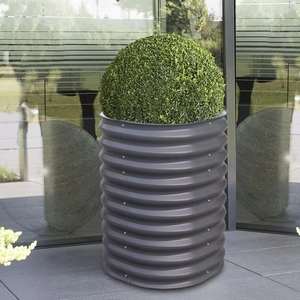 Jardinière en métal galvanisé offrant une finition moderne, adaptée à divers besoins de décoration végétale, avec une qualité durable - Product Image 2