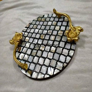 Tradebyd Bandeja de nácar hecha a mano Bandeja decorativa Premium para entusiastas de la decoración del hogar - Product Image 2