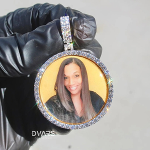 จี้รูปภาพพรีเมียมแบบเย็นสำหรับผู้ชาย/ผู้หญิง เงินแท้ 925 ประดับโมอิสซาไนต์ ชุบทองคำขาว โรเดียม ดีไซน์หรูหรา - Product Image 4