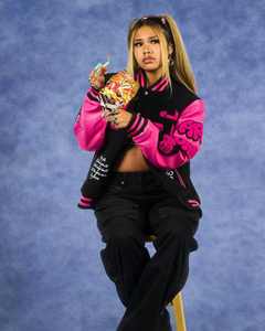 Veste de baseball tendance de qualité supérieure personnalisée pour femmes, automne 2026, broderie de lettres, uniforme de baseball, gris rose, poche, veste universitaire - Product Image 2