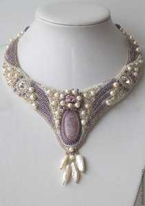 สร้อยคอและต่างหูสำหรับใส่ประจำวันและงานปาร์ตี้ลูกปัดยาวประดับลูกปัดเรซิ่นทำด้วยมือสไตล์วินเทจ - Product Image 3