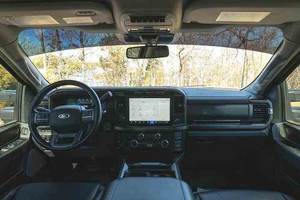 Ford F-250 Super Duty Lariat 2024, Motor V8 de 7.3 Litros, Tracción en las Cuatro Ruedas, Asientos de Cuero, Suspensión Trasera Elevada 8 Pulgadas, Modificaciones Todoterreno - Product Image 3