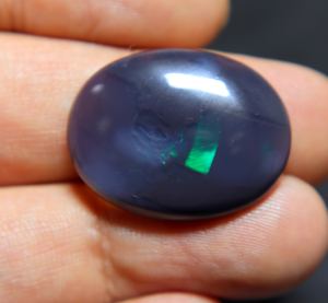 Opale noire australienne Lightning Ridge Cabochon lisse forme ovale opale de pierres précieuses en vrac naturelles - Product Image 1