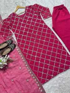 DESIRABLE FANTAISIE FAUX GEORGETTE SÉQUENCE BRODÉ TOP DE TRAVAIL ET PENDU AVEC DUPATTA - Product Image 3