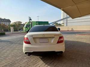 SUV C300 2024 Usado de Segunda Mano, Volante a la Izquierda, Asientos de Cuero, Neumáticos R17, Techo Solar Automático, Cámara Trasera 360, Emisión Euro IV, 4.1-6L 4 - Product Image 6