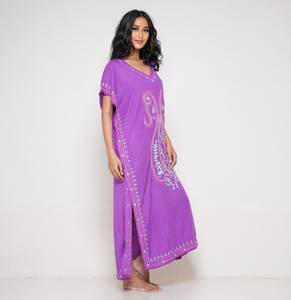 Ropa de moda de alta calidad, caftán bohemio con aberturas laterales para mujer, caftán largo bordado a mano con estilo, Vestido de playa con cuello en V - Product Image 4